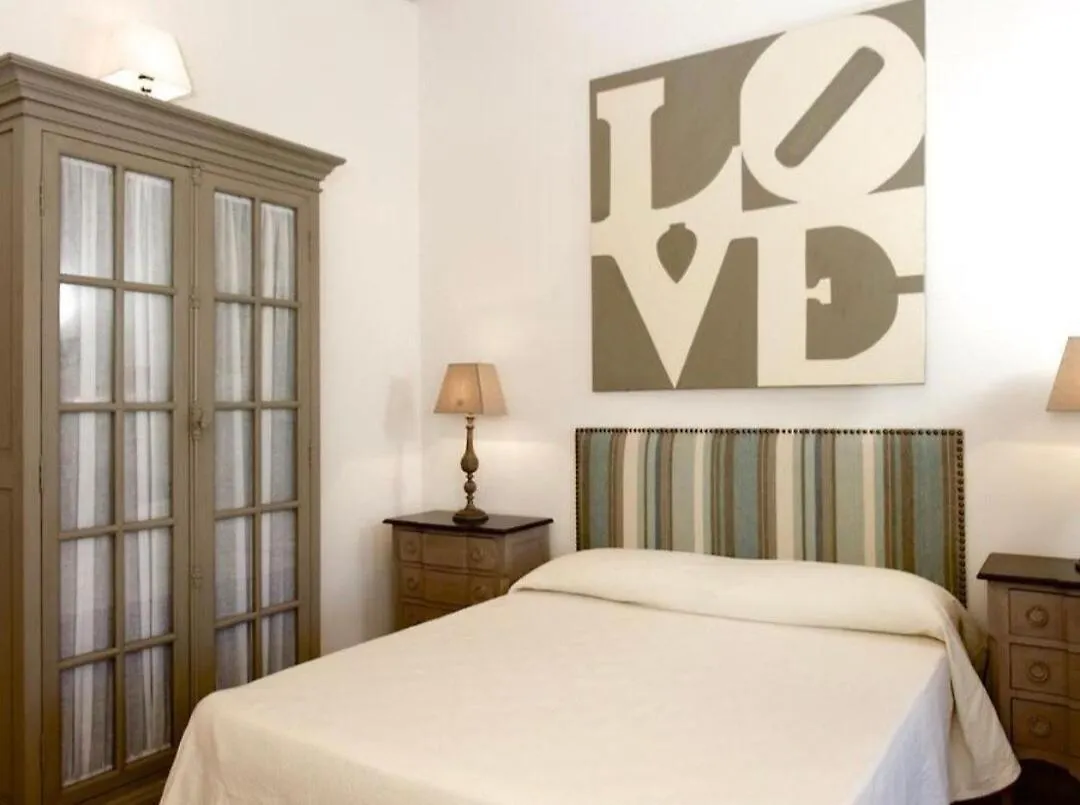 M&G Hospitality Holiday Home Пунтальдия